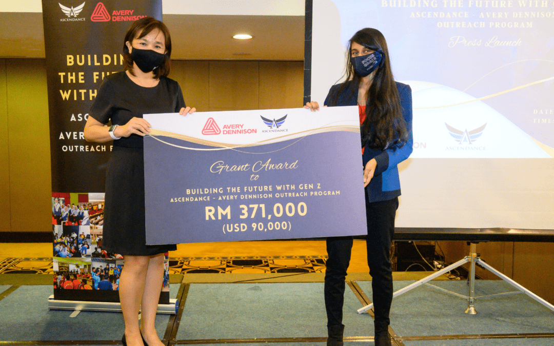 Global Youth Movement From Malaysia Receives Usd 90,000 From A Fortune 500 Company